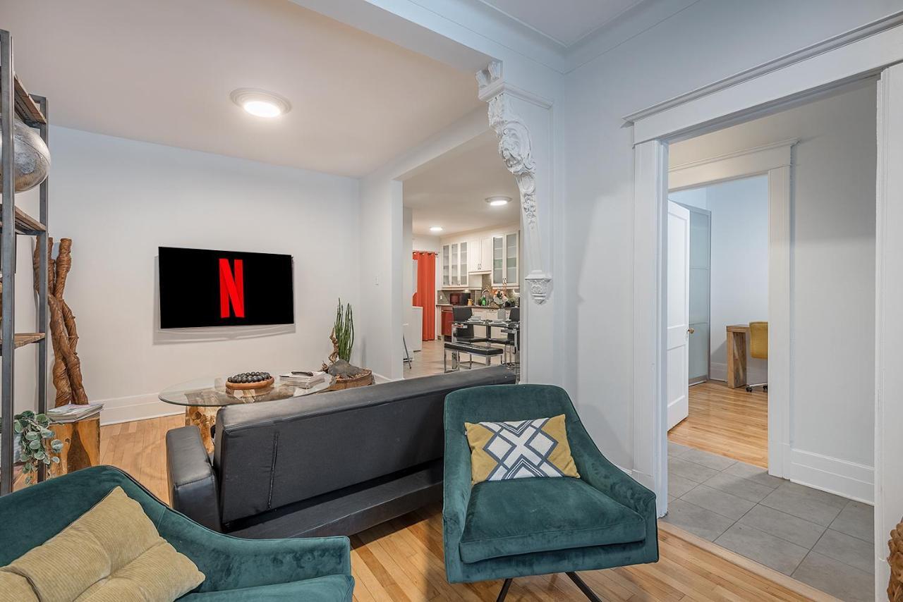 Luxurious Downtown Gem+pets Ok+parking * Montreal