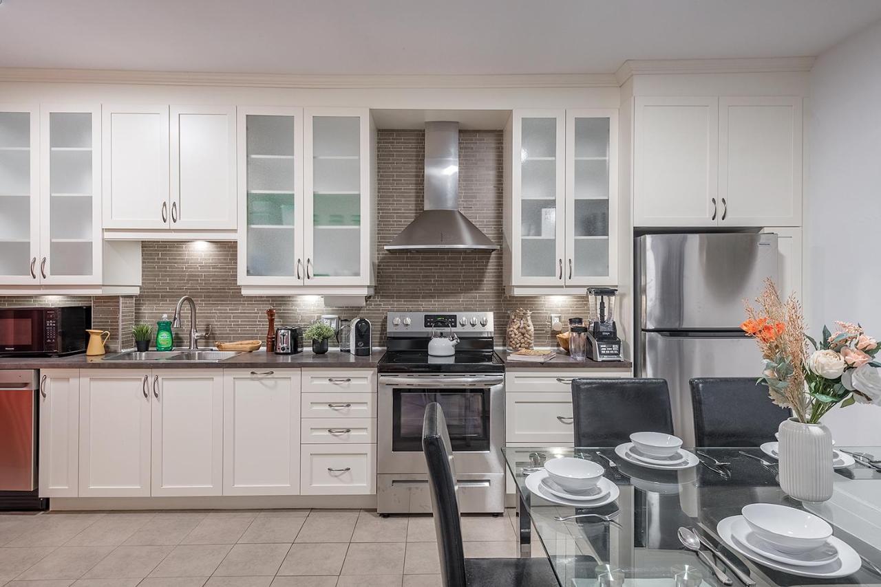 Apartment Luxurious Downtown Gem+pets Ok+parking Montreal