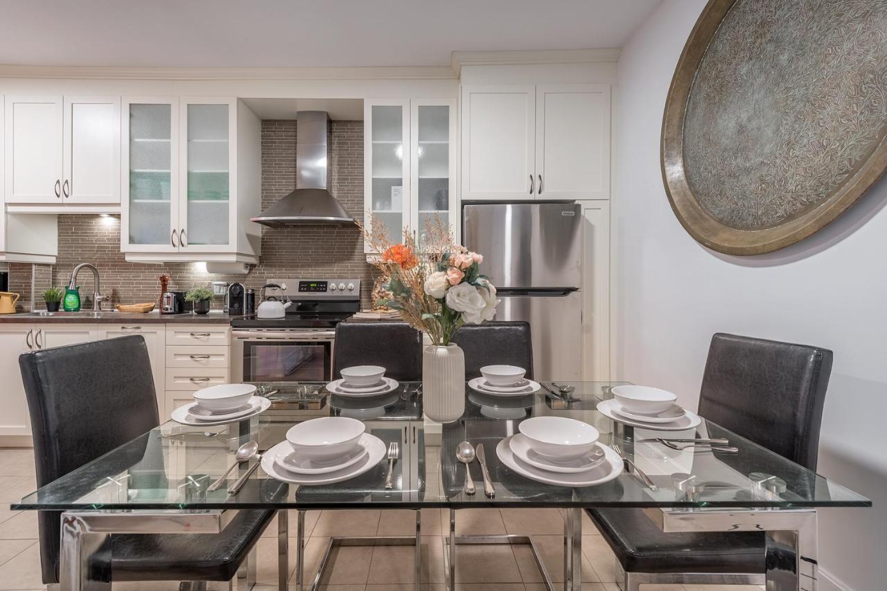 Luxurious Downtown Gem+pets Ok+parking Montreal